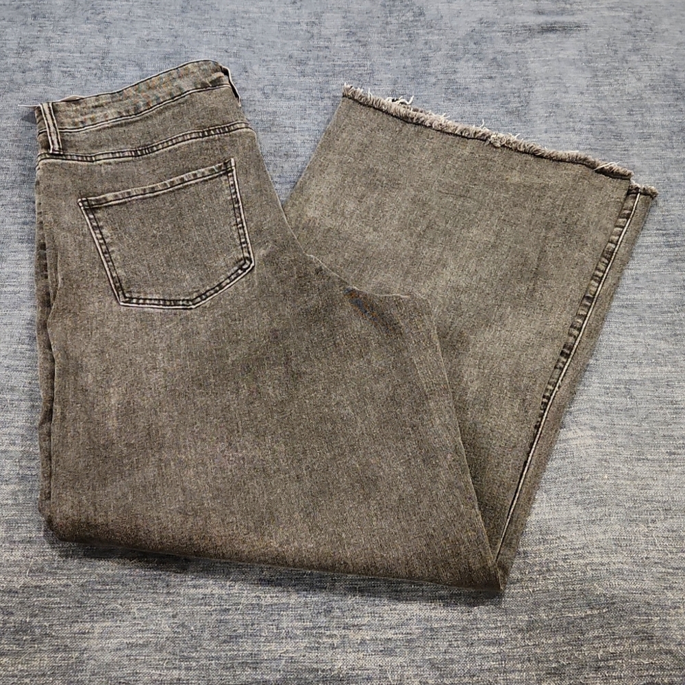 *NEW* New York and Company Wide Leg Jean Sz 14